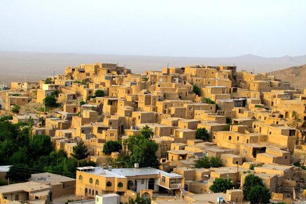 رئیس انجمن برنامه ریزی روستای ایران عنوان کرد؛ توسعه روستایی کشور زیر چرخ دلالان، حدود 35 هزار روستا خالی از سکنه داریم