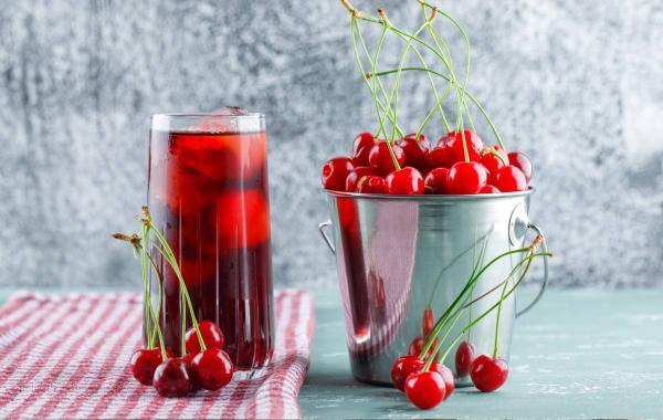 طرز تهیه شربت آلبالو خانگی خوشرنگ و خوشمزه (مرحله به مرحله) طرز تهیه شربت آلبالو خانگی خوشرنگ و خوشمزه (مرحله به مرحله)